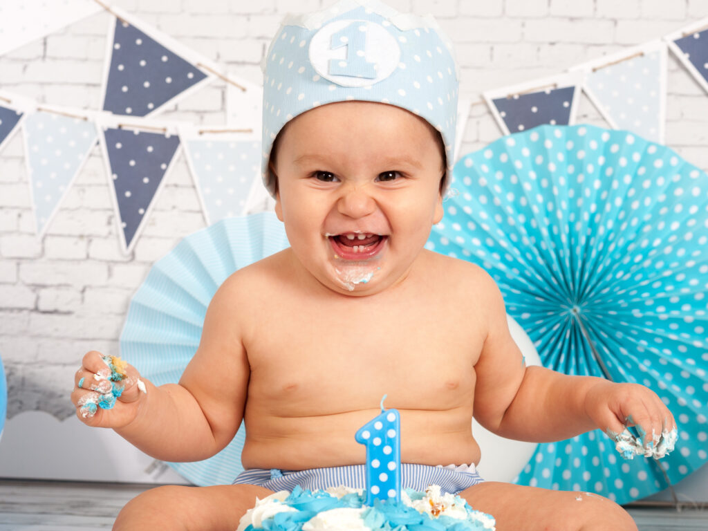 Sesion de fotos con tarta de primer cumpleaños