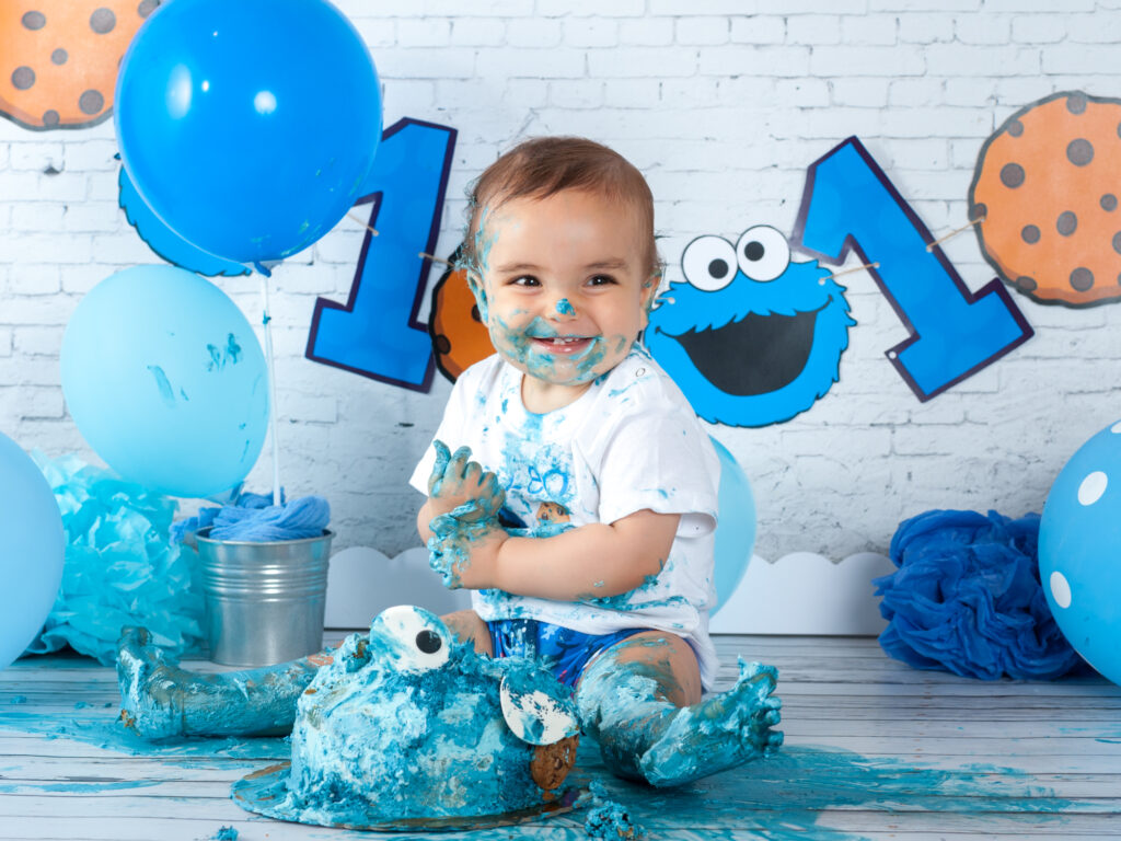 Sesion de fotos con tarta de primer cumpleaños
