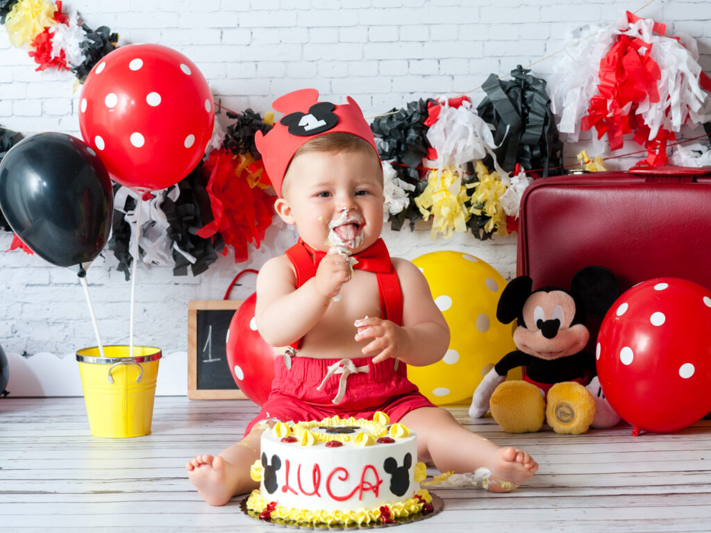 Sesion de fotos con tarta de primer cumpleaños
