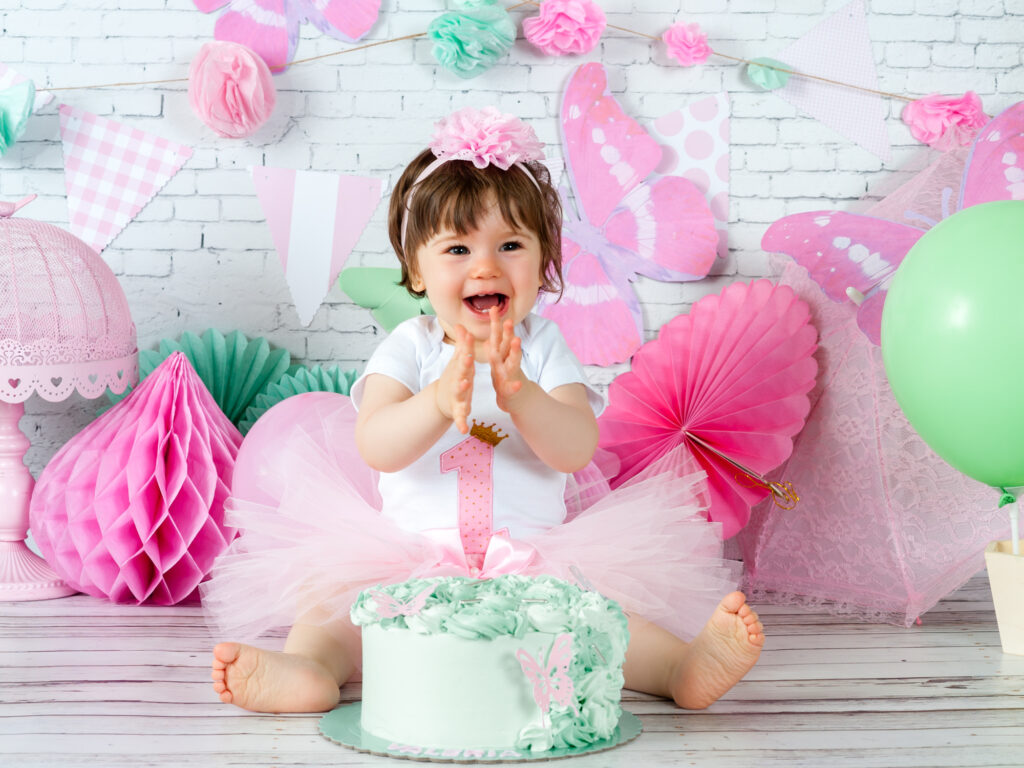 Sesion de fotos con tarta de primer cumpleaños
