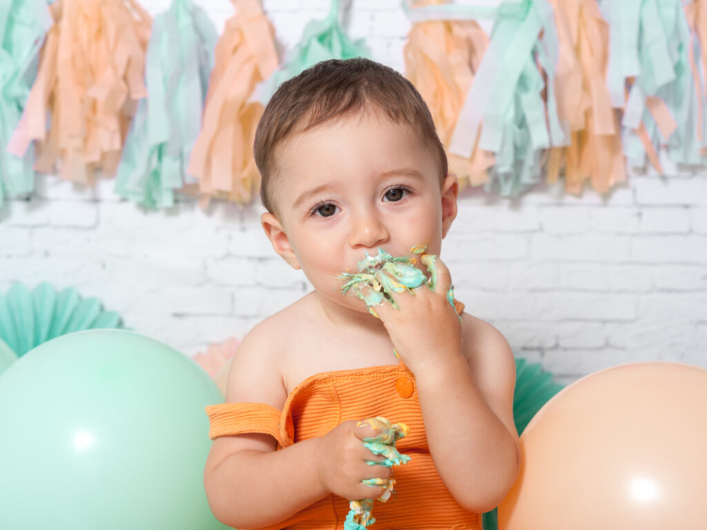 Sesion de fotos con tarta de primer cumpleaños